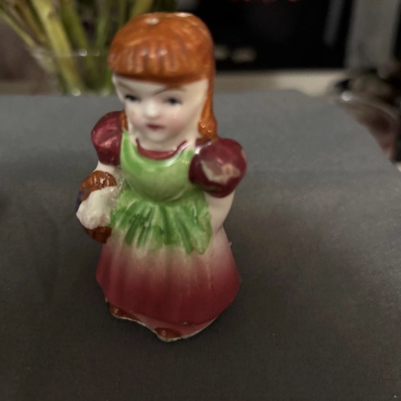 Vintage Japan  Mary Had a Little Lamb Salt and Pepper Shakers Set - Picture 6 of 6